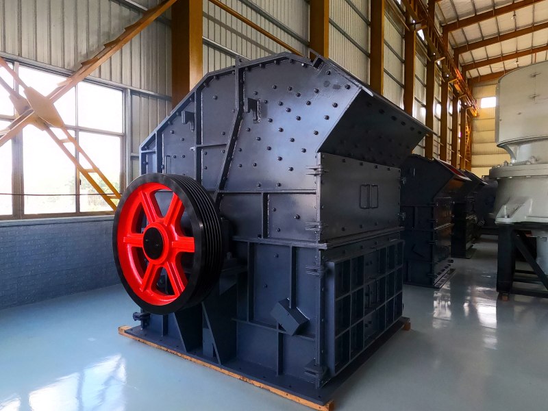 高效細(xì)碎機(jī) 高效細(xì)碎機(jī)