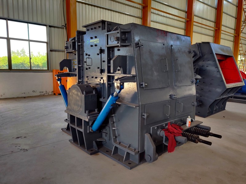 可逆錘式破碎機(jī) 可逆錘式破碎機(jī)