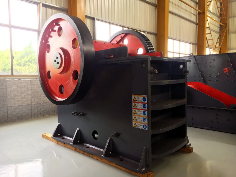 礦山破碎機(jī)廠(chǎng)家生產(chǎn)的設(shè)備種類(lèi)及其性能、原理、場(chǎng)景案例與價(jià)格區(qū)間詳解