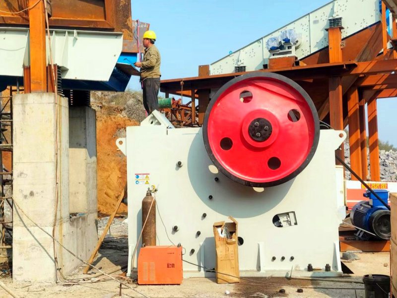 顎式破碎機(jī) 顎式破碎機(jī)